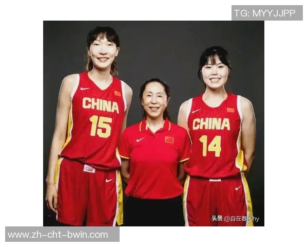 中国女篮公布12人名单只带两名中锋明日迎战首场比赛 中国女篮公布12人名单只带两名中锋明日迎战首场比赛